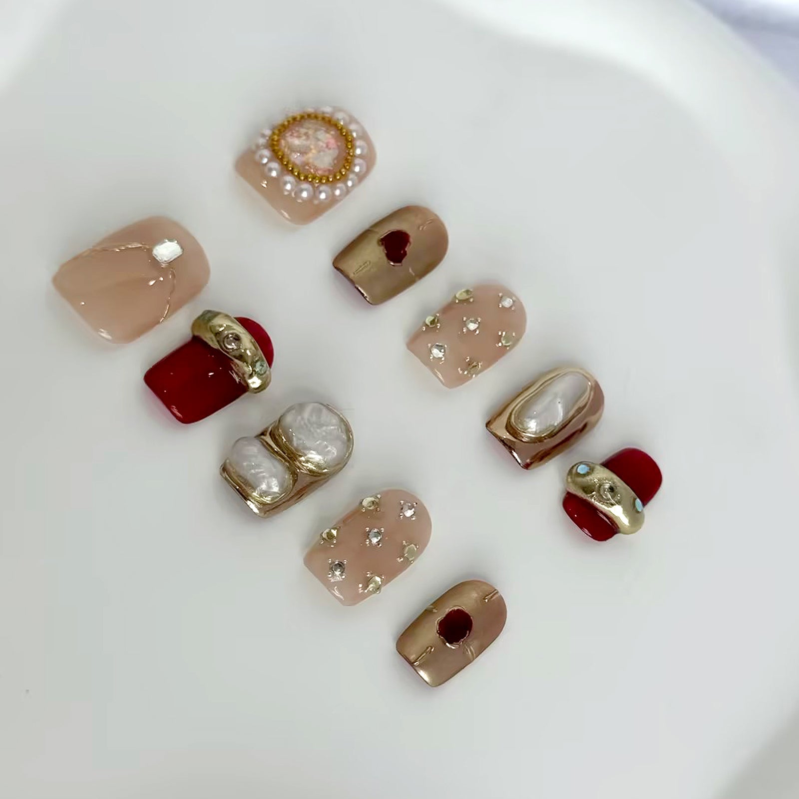 Siva Nail, Retro Radiance, Pearl Embellished, Handmade Press on Nails