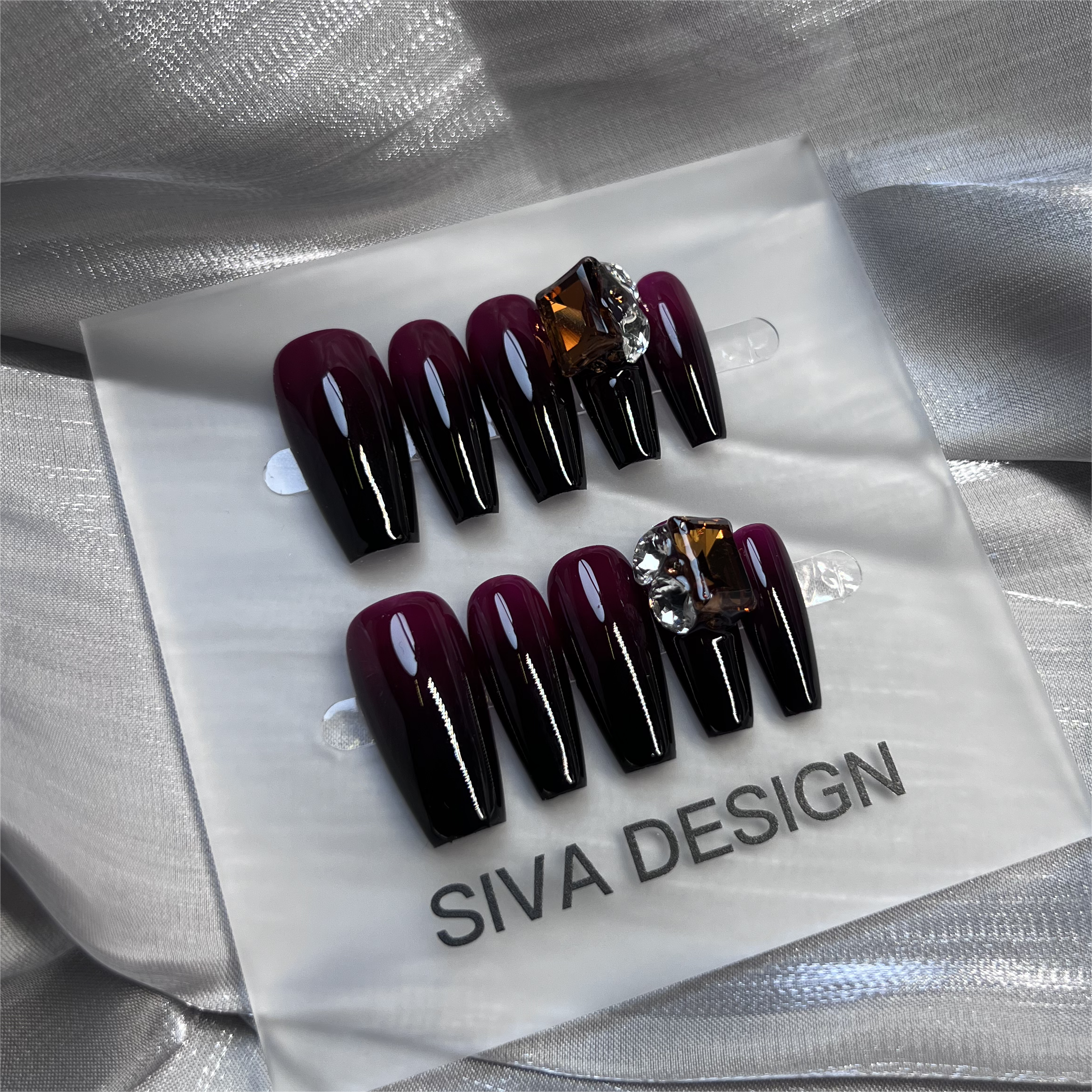 Siva Nail, Regal Wine Drip, Luxurious Winter Ombre Handmade Press on Nails