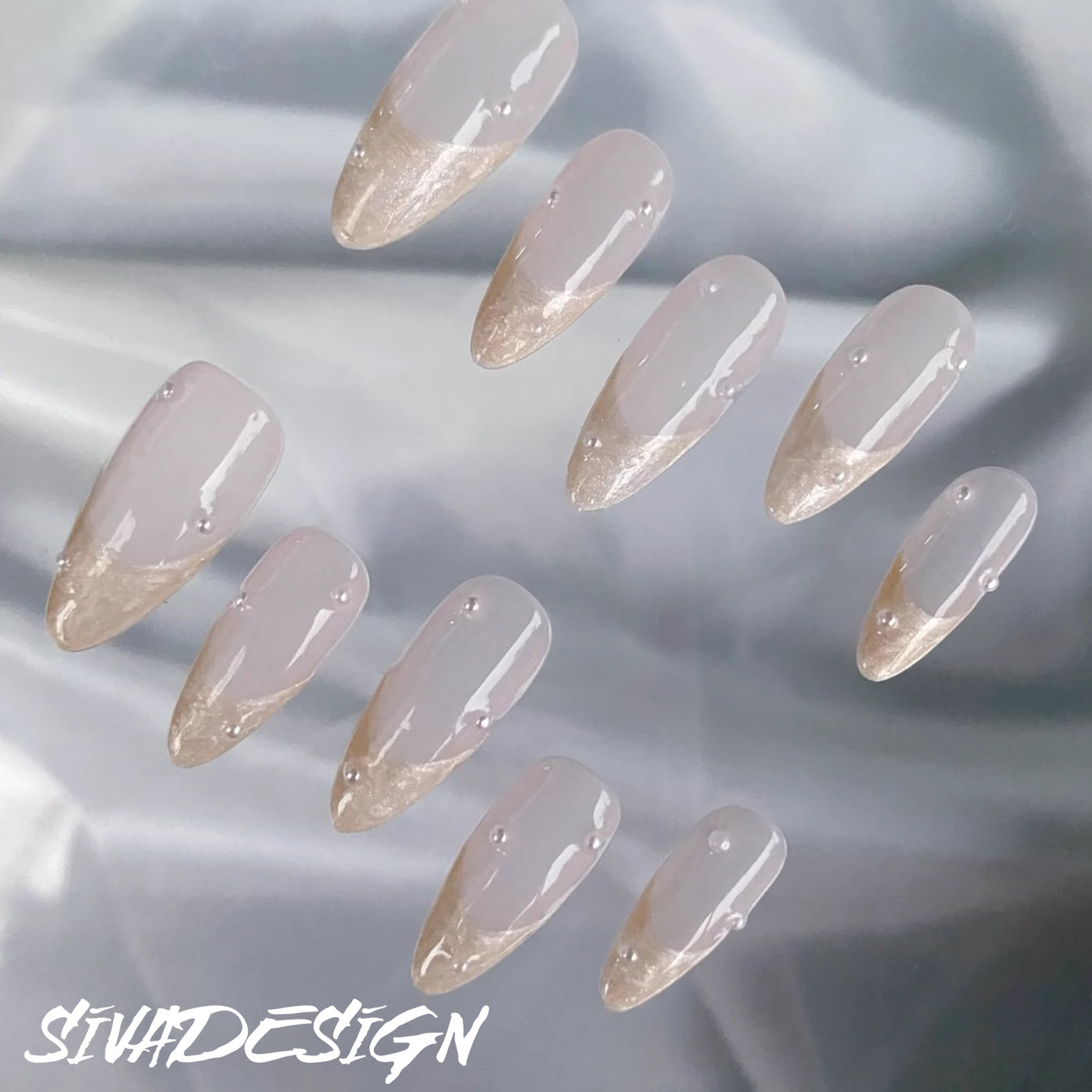 Siva Nail, Golden Sands, Elegant Handmade Press on Nails