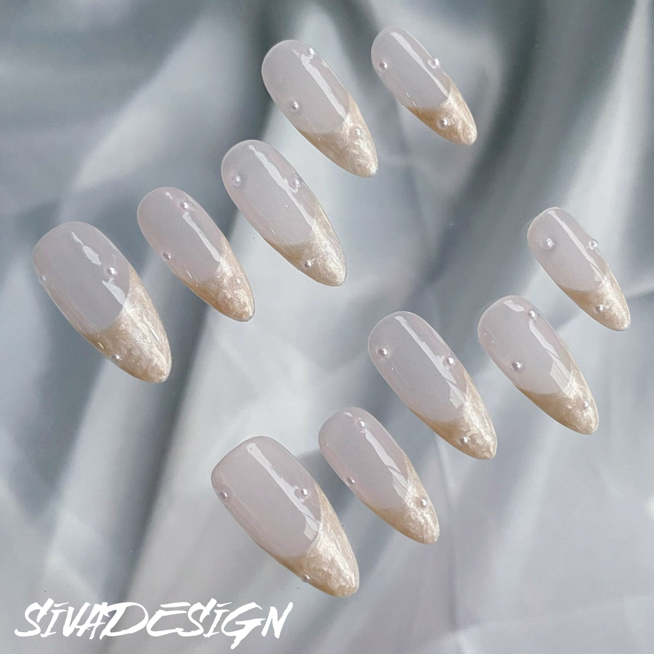 Siva Nail, Golden Sands, Elegant Handmade Press on Nails