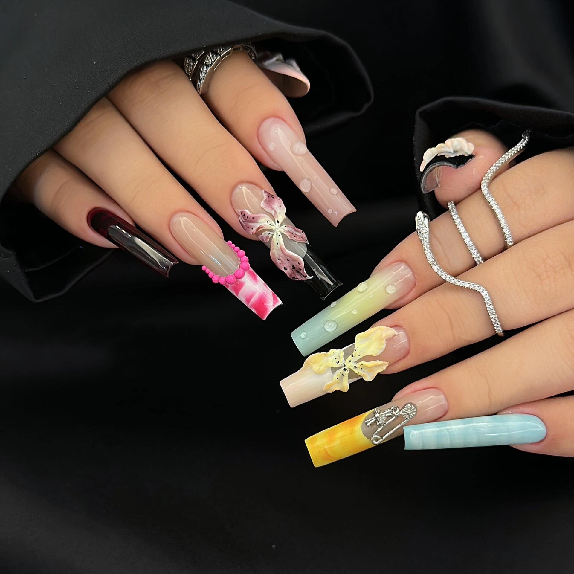 Siva Nail, Floral Hues, Artistic Handmade Press on Nails