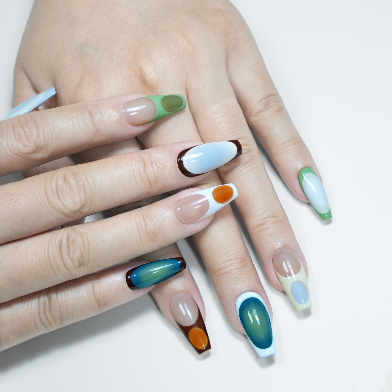 siva-nail-summer-mocha-gradient-press-on-nails-2126045f8d8bc7002320dd6425412c43