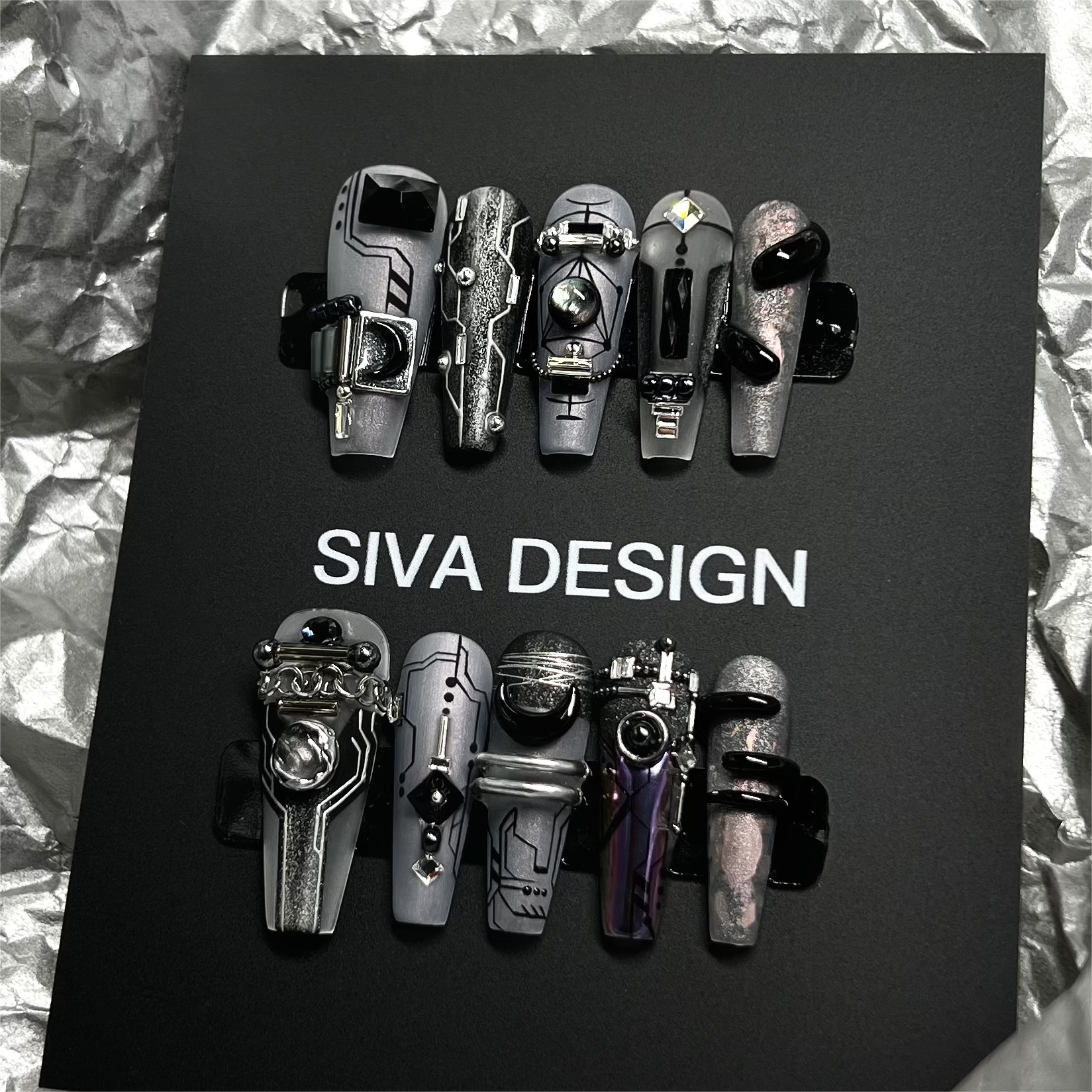 Siva Nail, Magic Planet, Futuristic Handmade Press on Nails