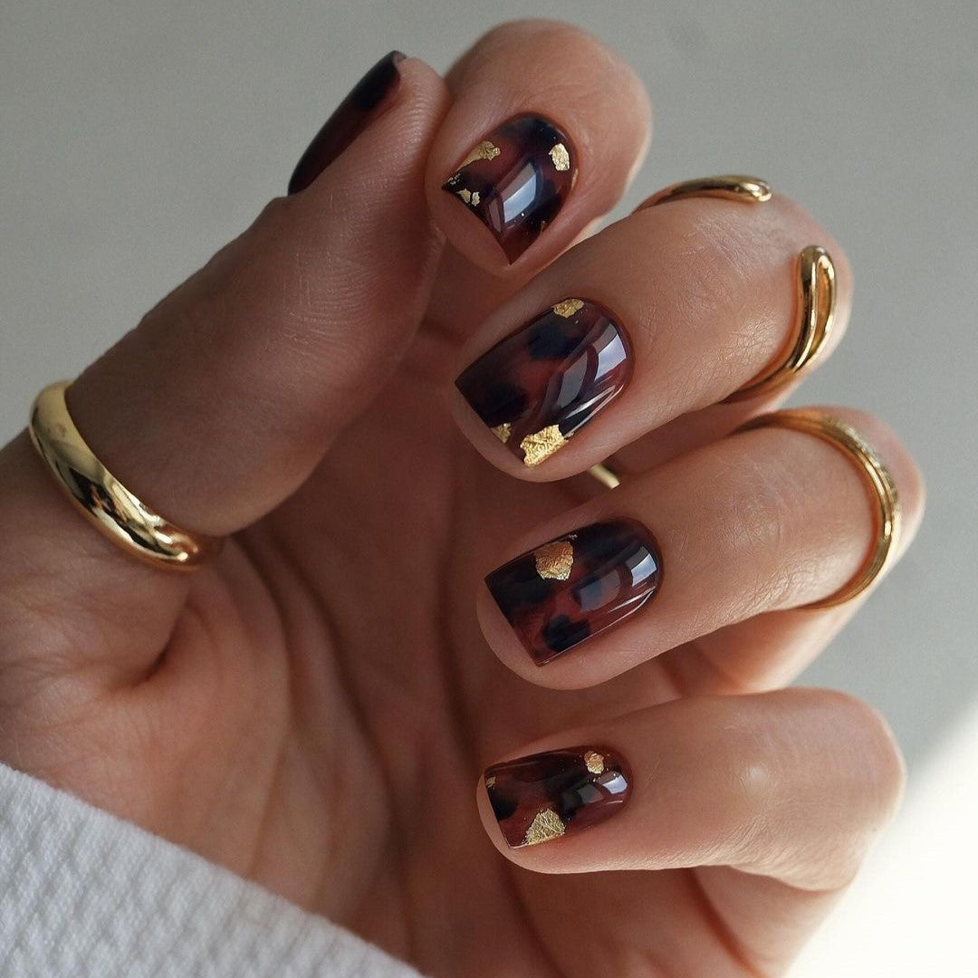 Siva Nail, Vino Luxe, Glam Gold Accents, Handmade Press on Nails